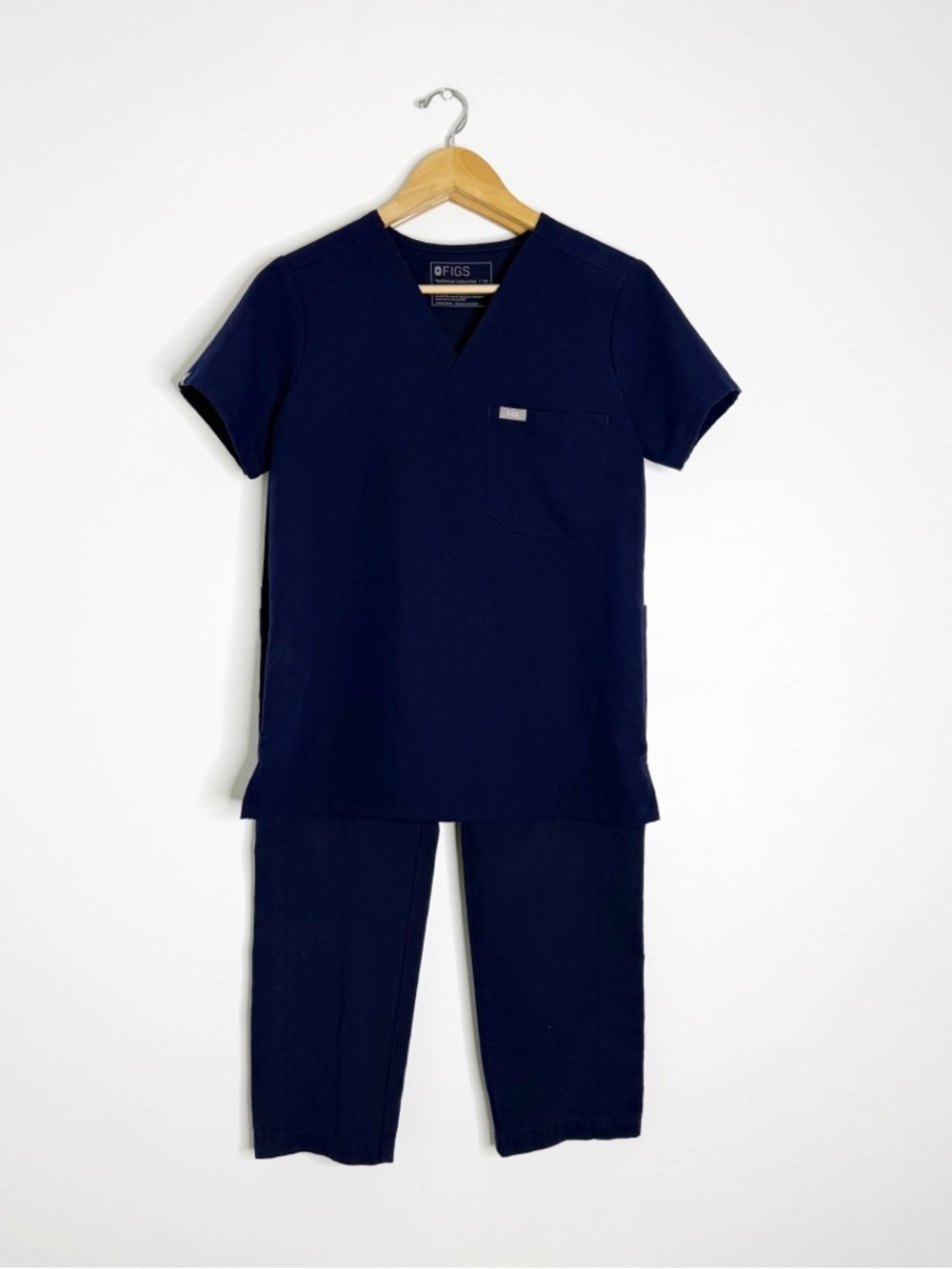 FIGS Navy Scrub Set XS Catarina Top Pants Short